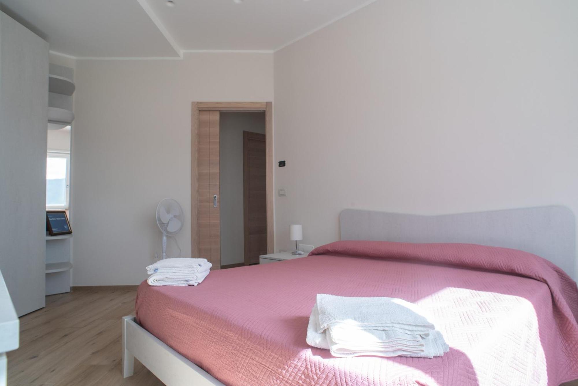 Casa Gioia - Giardino Privato, Vista Panoramica, Comfort E Barbecue 维贾内洛 外观 照片